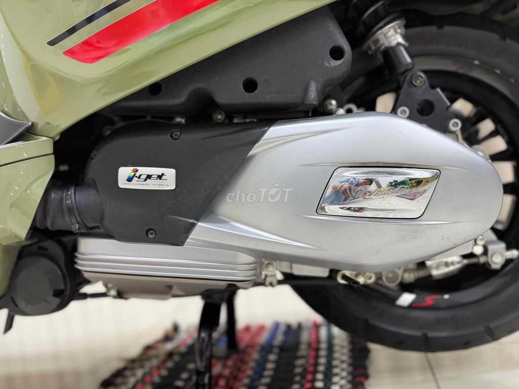 Vespa 125 siêu lướt vài ngàn km đẹp như bức tranh. Mua bán Xe máy tại Quận Thanh Khê Đà Nẵng được đăng bởi THẾ MẪN CHUYÊN XE LƯỚT CÓ BÁN TRẢ GÓP  hình 10