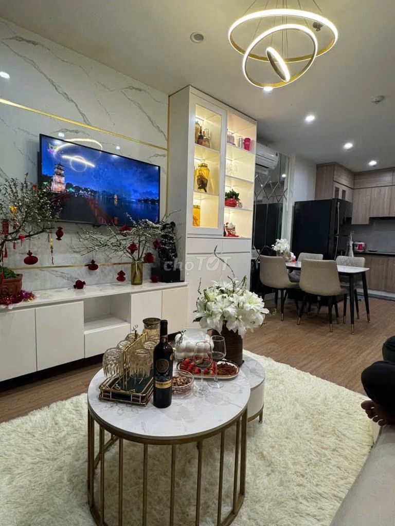 Продается 2N1W Vinhomes Smart City, 55 м2, полностью меблированный, 3,4 миллиарда долларов