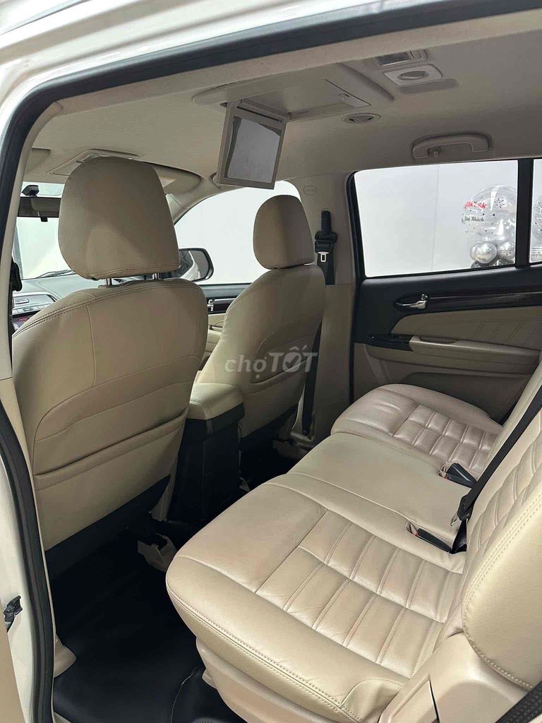 Isuzu Mu X 2018 1.9 4X2 AT. Mua bán Ô tô tại Thành phố Buôn Ma Thuột Đắk Lắk được đăng bởi Hiếu Đắk Lắk hình 12