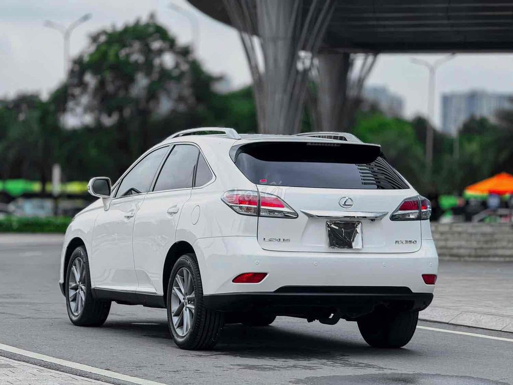 Lexus RX 350 Full AWD sx2014 biển HN nội thất Zin. Mua bán Ô tô tại Quận Cầu Giấy Hà Nội được đăng bởi Lê Như Hiếu hình 5