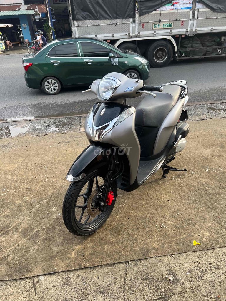 SH mode 2018 bản đặc biệt chính chủ 60 có trả góp. Mua bán Xe máy tại Huyện Trảng Bom Đồng Nai được đăng bởi cửa hàng xe máy Trần Sơn  hình 6