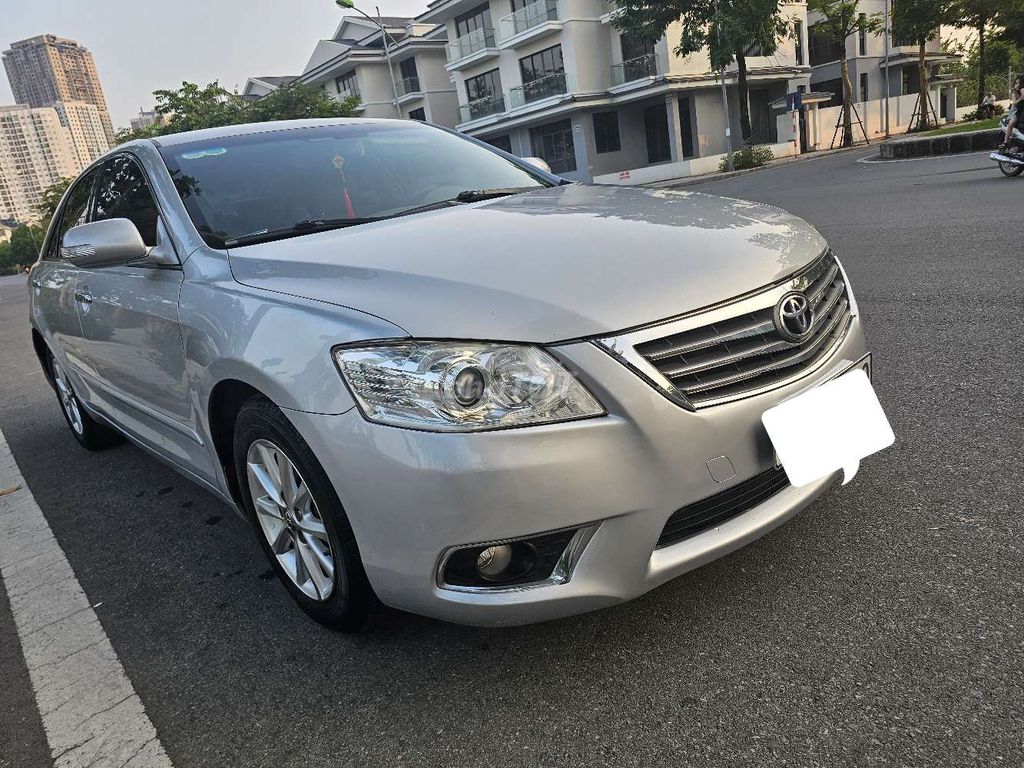 Bán xe Toyota Camry 2.0E  nhập khẩu nguyên zin