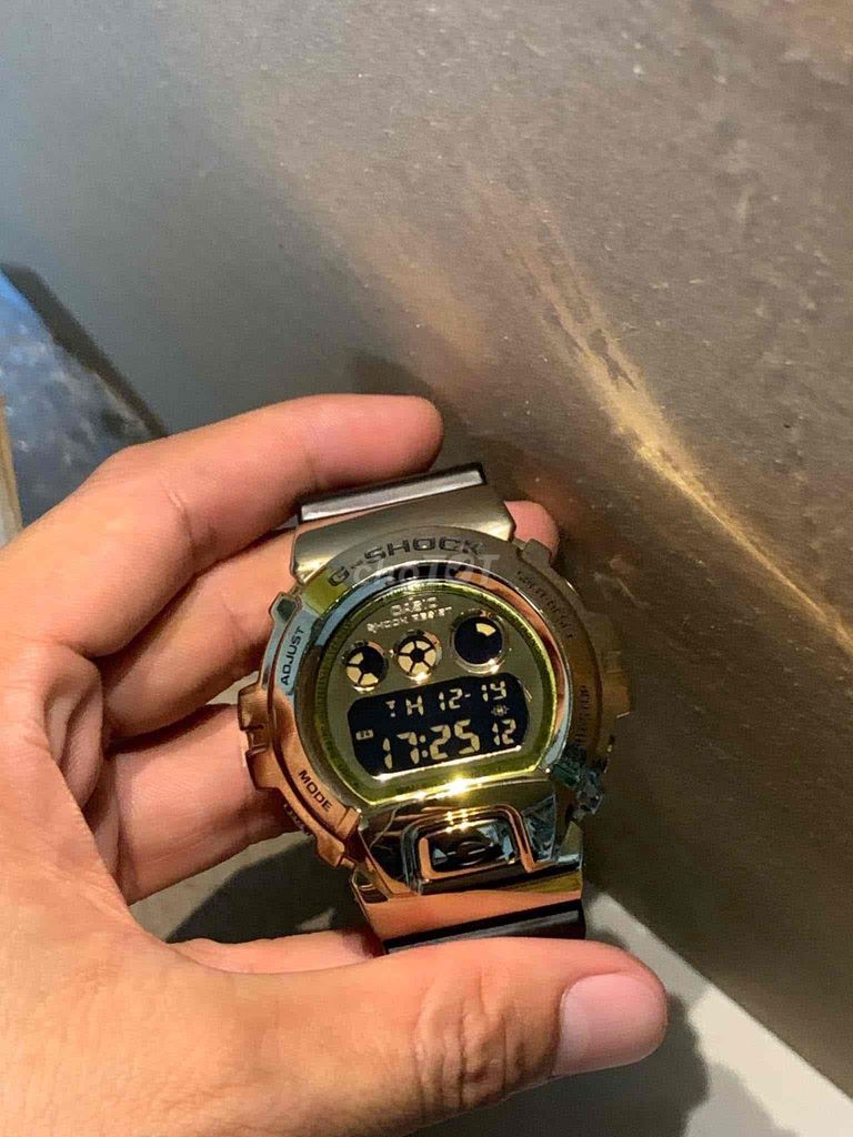 dư nên bán Gshock GM6900 fullbox tem vàng AK nhé