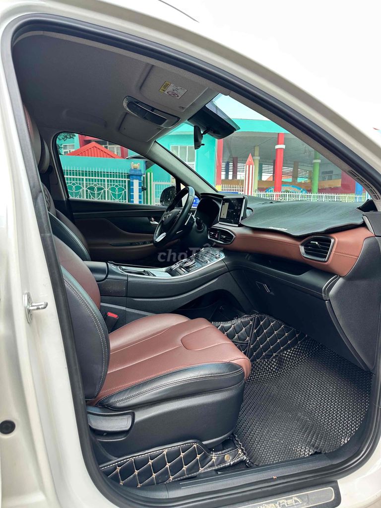 Hyundai Santafe 2022 2.2 Дизель Белый