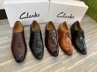 Giày Tây Clarks