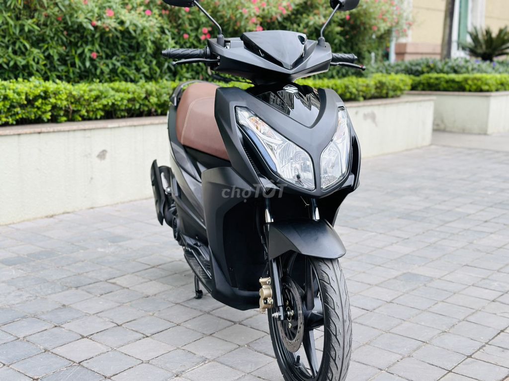 SUZUKI IMPULSE 125 FI  ĐEN SẦN ĐỜI CHÓT XE ĐẸP2023. Mua bán Xe máy tại Quận Cầu Giấy Hà Nội được đăng bởi TRÍ KIÊN hình 4