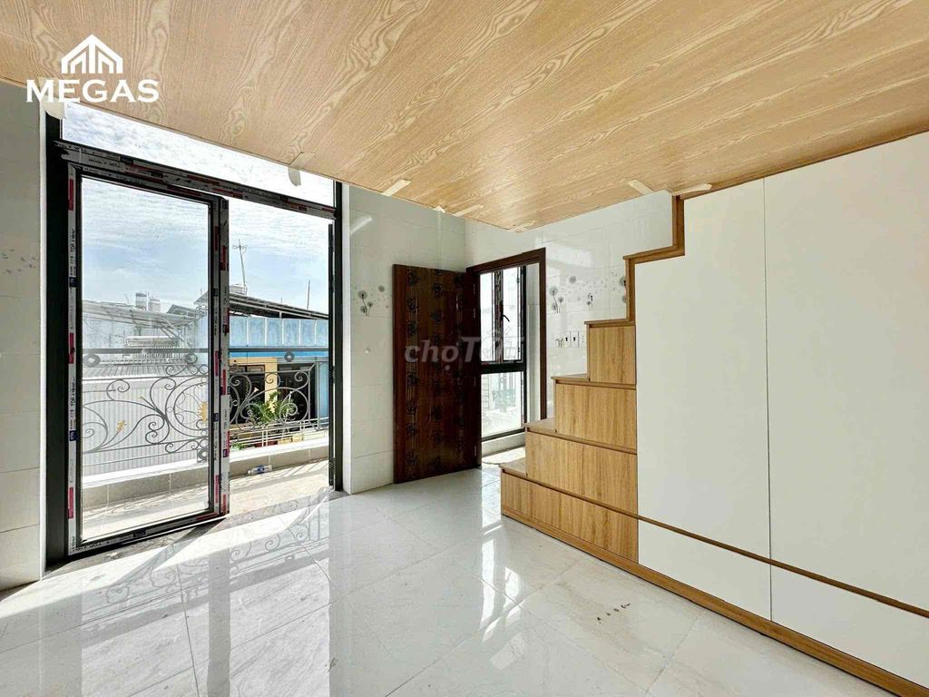 PHÒNG TRỌ CÓ GÁC - GIỮ PHÒNG ĐẾN 15/09 MIỄN PHÍ - NGAY VĂN LANG