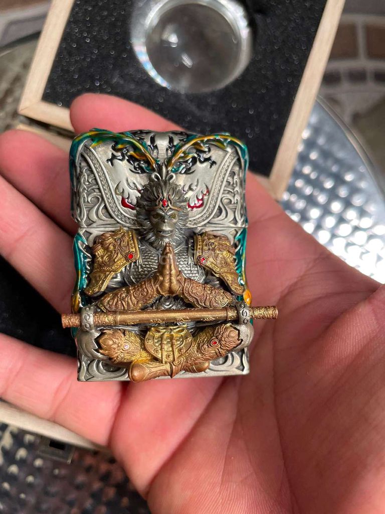 Bật lửa Zippo Tôn Ngộ Không Kim loại Mới 100%. Mua bán Đồ sưu tầm, đồ cổ tại Quận 5 Tp Hồ Chí Minh được đăng bởi LÂM ANH VŨ Game Shop hình 1