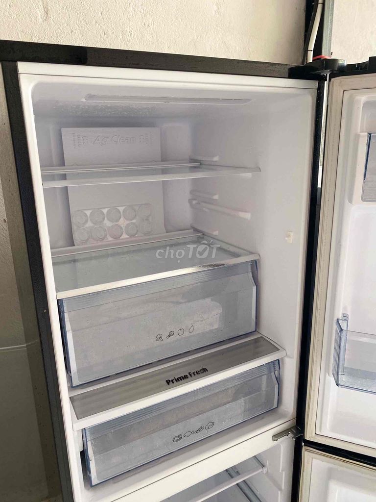 Tủ lạnh Panasonic inventer. Ngăn đá dưới