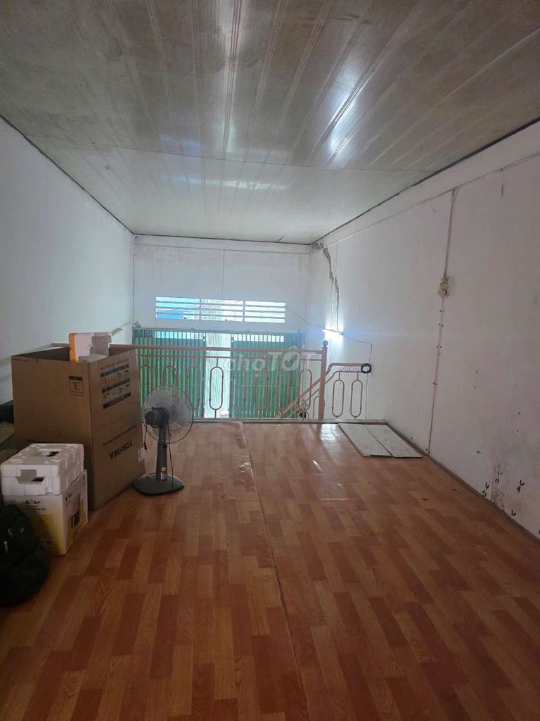 Bán nhà hẻm rộng, cạn khu gara quyền, quy nhơn Bán nhà hẻm rộng, cạn khu gara quyền, quy nhơn