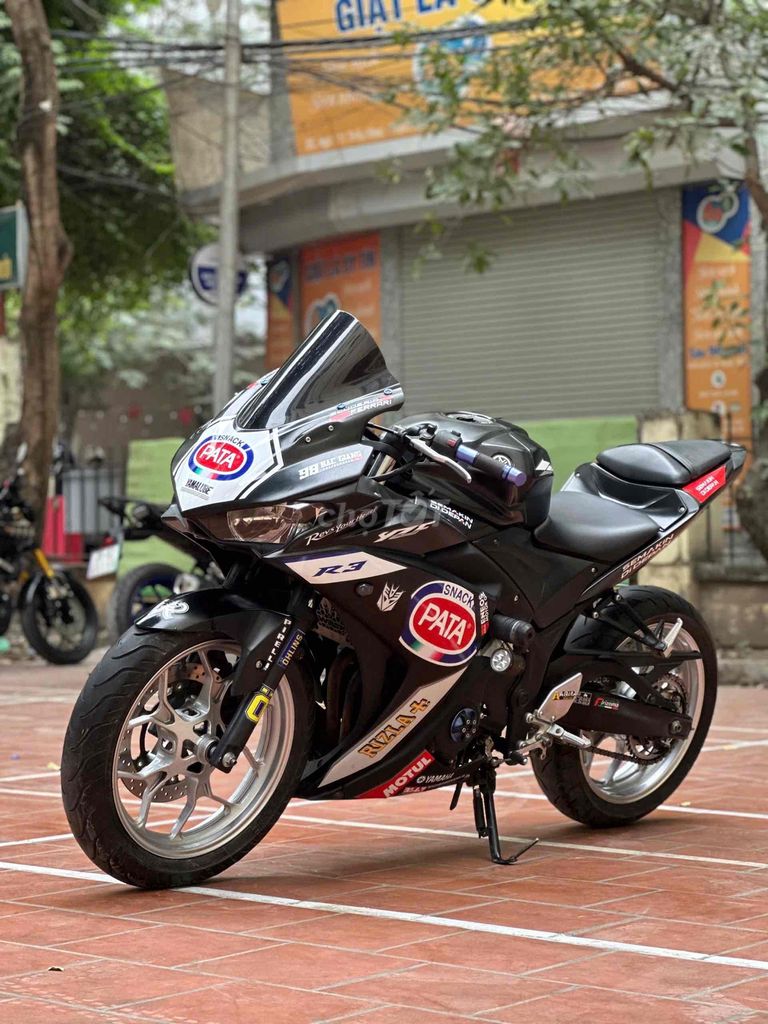 Yamaha R3 độ chất