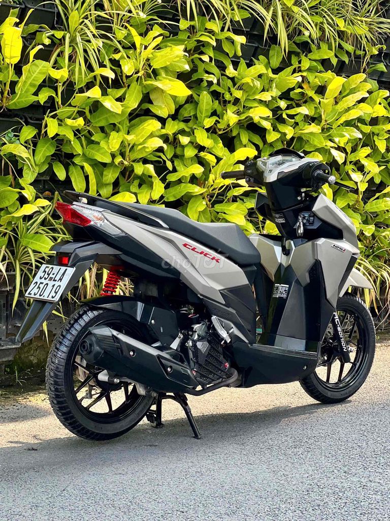 click thái 125cc máy móc zin êm chính chủ ký bstp. Mua bán Xe máy tại Quận 12 Tp Hồ Chí Minh được đăng bởi CHXM Phương Nam Chuyên Bán Xe Trả Góp Bao Nợ Xấu hình 8