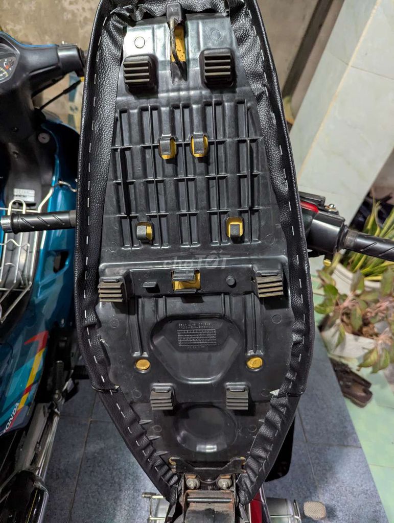 Honda Wave Zx 205 đỏ đen bs70 máy êm. Mua bán Xe máy tại Huyện Hòa Thành Tây Ninh được đăng bởi Hậu Nguyễn hình 9