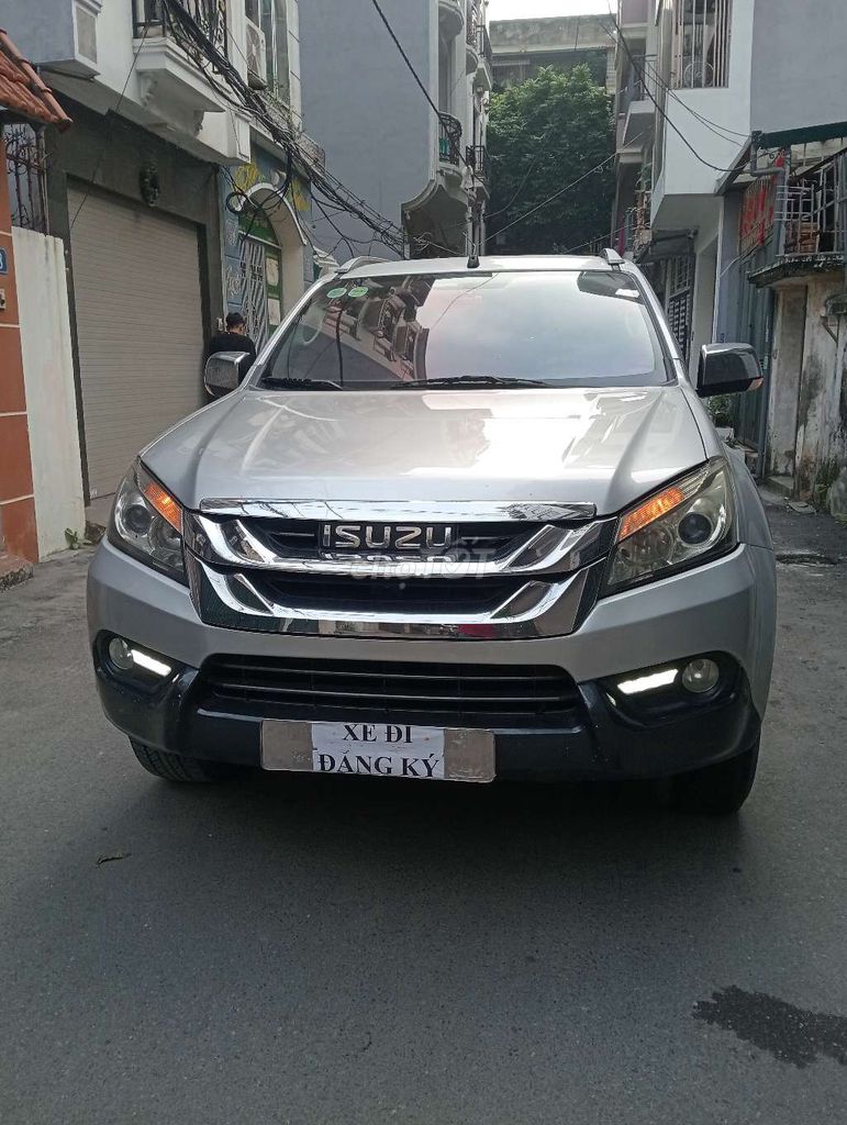 Isuzu MU-X 2016 3.0 Bạc. Mua bán Ô tô tại Quận Nam Từ Liêm Hà Nội được đăng bởi cổ hải hình 1