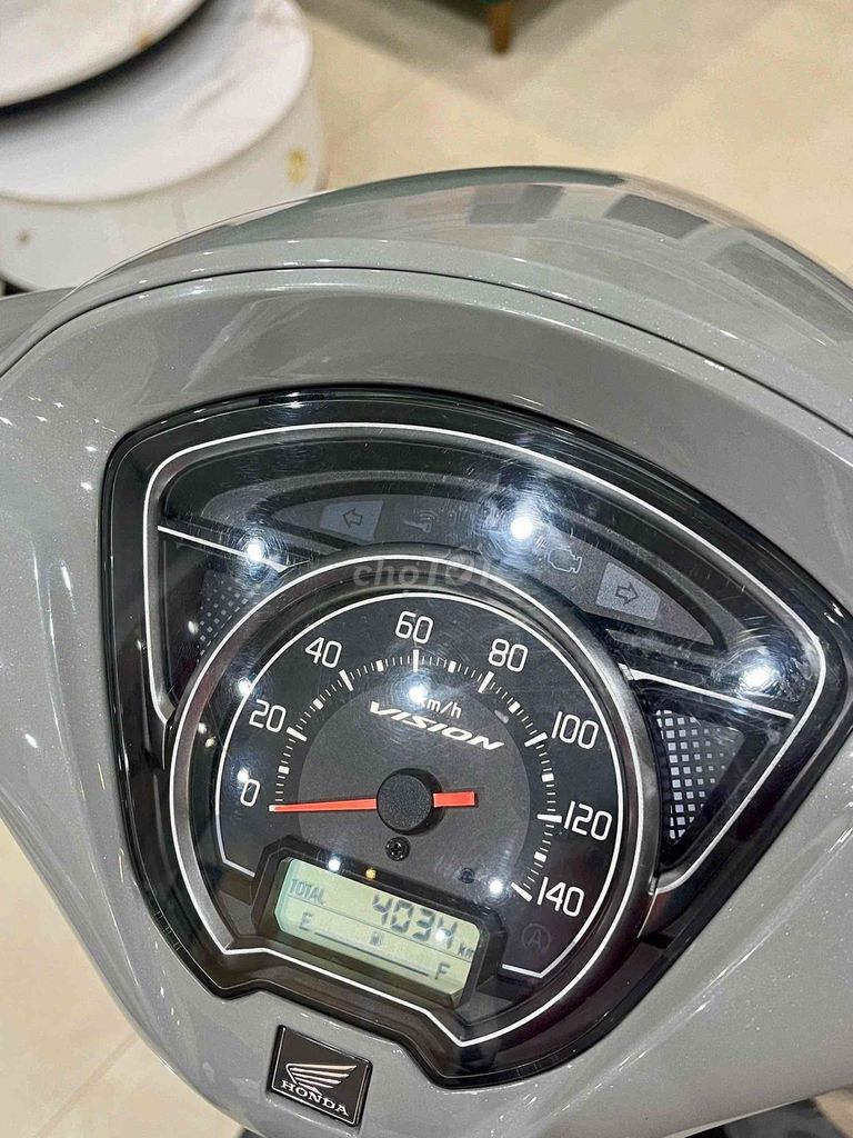 XE MÁY 68 - Honda Vision Thể Thao 2024 Lướt. Mua bán Xe máy tại Quận Hai Bà Trưng Hà Nội được đăng bởi Đức Anh hình 6