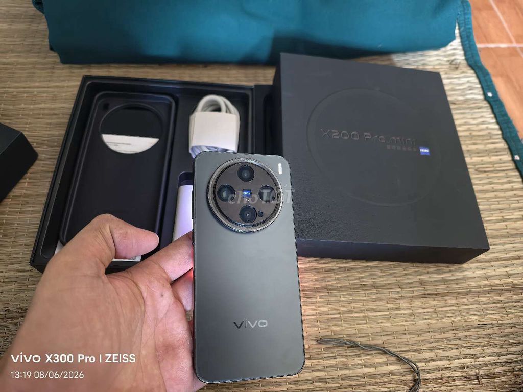 Vivo X200 Pro Mini 512GB Đen Đã sử dụng. Mua bán Điện thoại tại Huyện Kế Sách Sóc Trăng được đăng bởi TRẦN TRỌNG HIẾU  hình 1