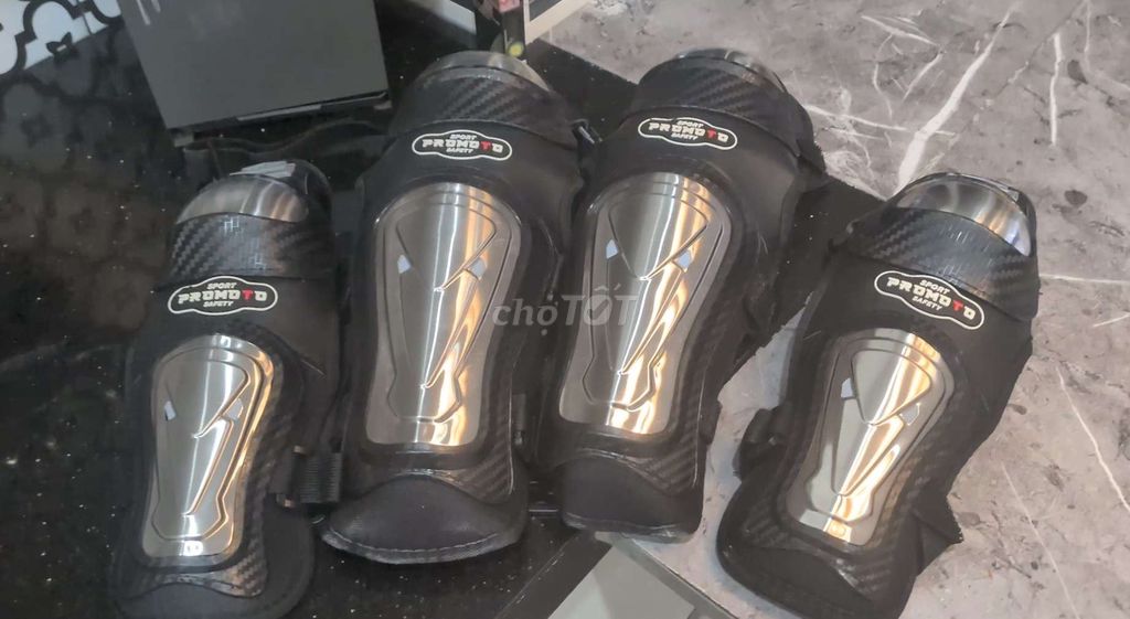 Giáp bảo hộ Kim loại Carbon Free size. Mua bán Đồ thể thao, Dã ngoại tại Thành phố Nha Trang Khánh Hòa được đăng bởi Walor Main hình 1