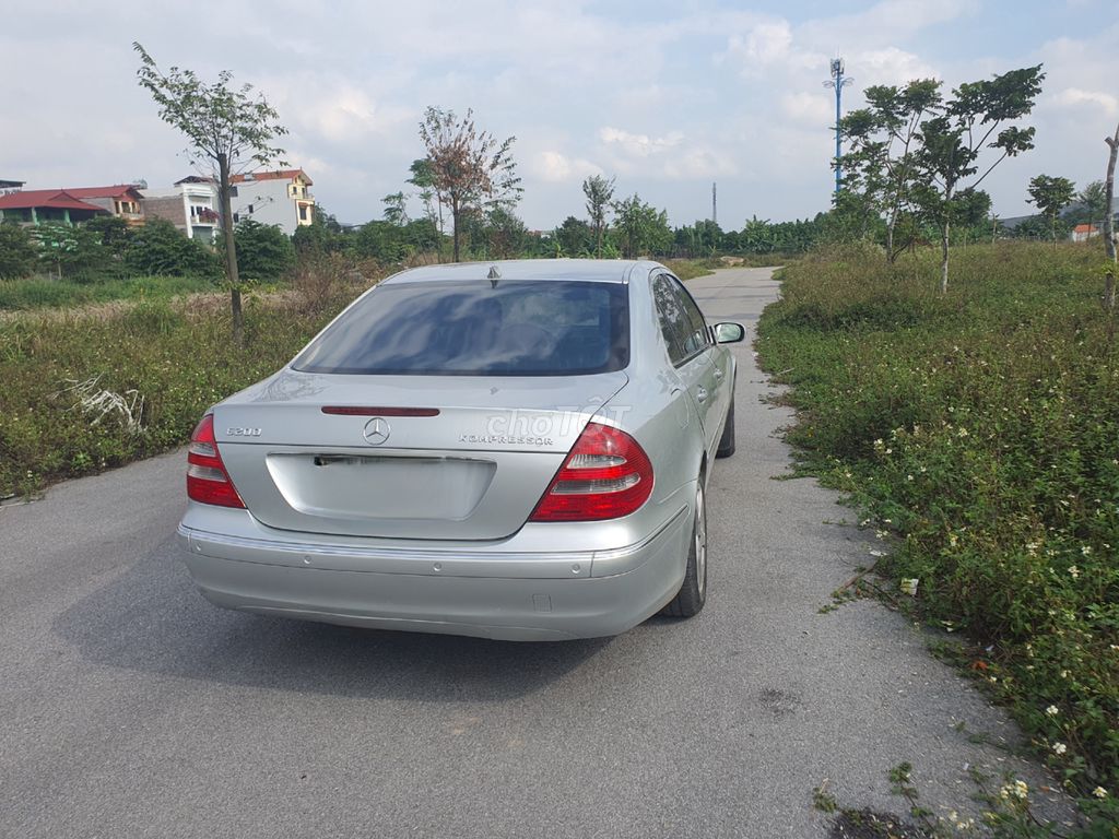 Mercedes Benz E Class 2008 E200 - 20000 km. Mua bán Ô tô tại Thị xã Từ Sơn Bắc Ninh được đăng bởi lập hình 17