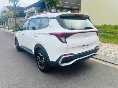 Kia Carens 2024 1.5G Luxury - 16000 km. Mua bán Ô tô tại Thành phố Quảng Ngãi Quảng Ngãi được đăng bởi Đặng Văn Viết hình 1