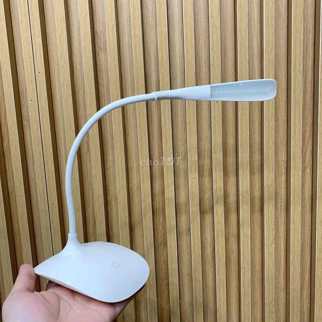 Đèn bàn  LED Trắng nêw fullbox. Mua bán Đèn tại Quận Ba Đình Hà Nội được đăng bởi Minh hình 1