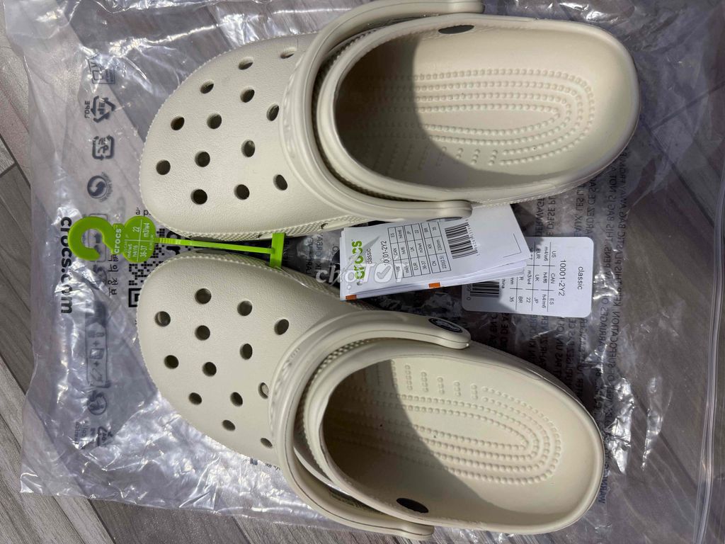 Dép Crocs Unisex Kem M4W6 (36-37). Mua bán Giày dép tại Thành phố Thủ Đức Tp Hồ Chí Minh được đăng bởi Hoàng hình 1