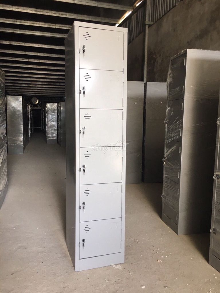 Tủ locker sắt 6 ngăn Xám. Mua bán Tủ, kệ gia đình tại Quận Nam Từ Liêm Hà Nội được đăng bởi Nguyễn Văn Kiên hình 1
