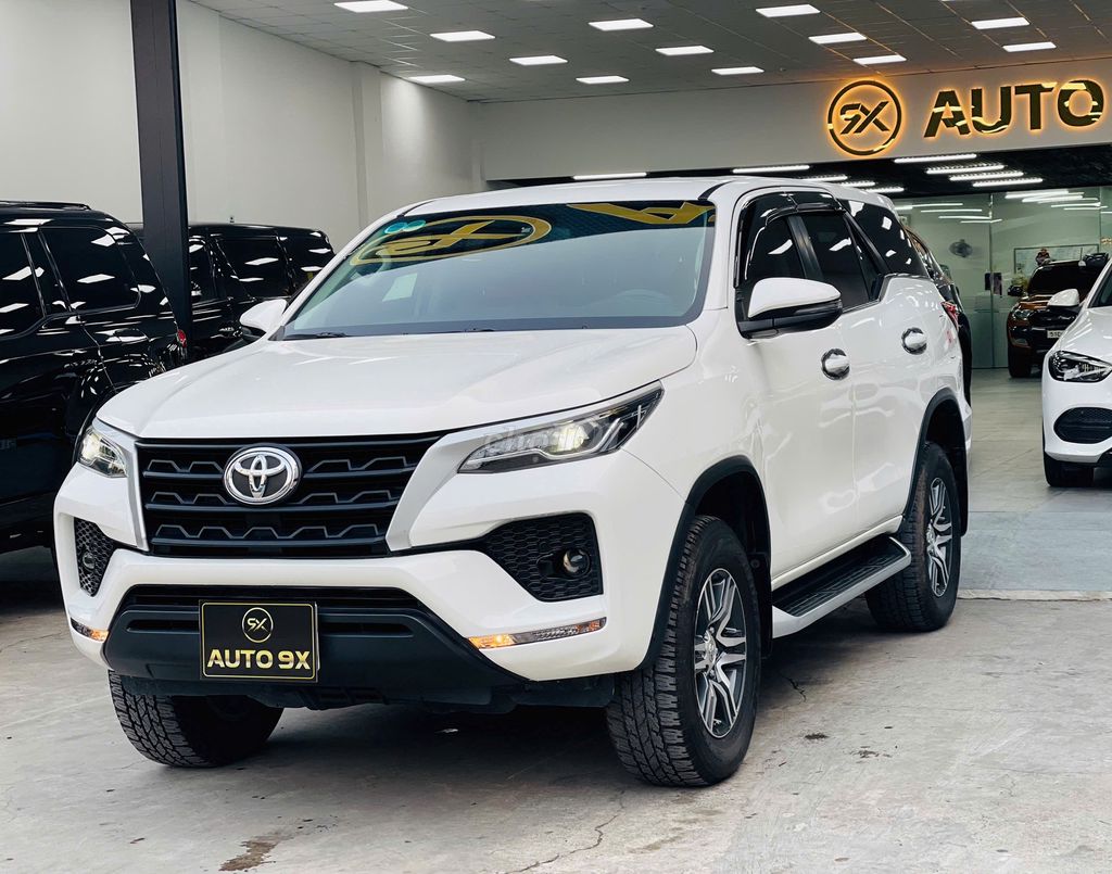 Toyota Fortuner 2022 2.4 MT - Siêu cọp 18.700km