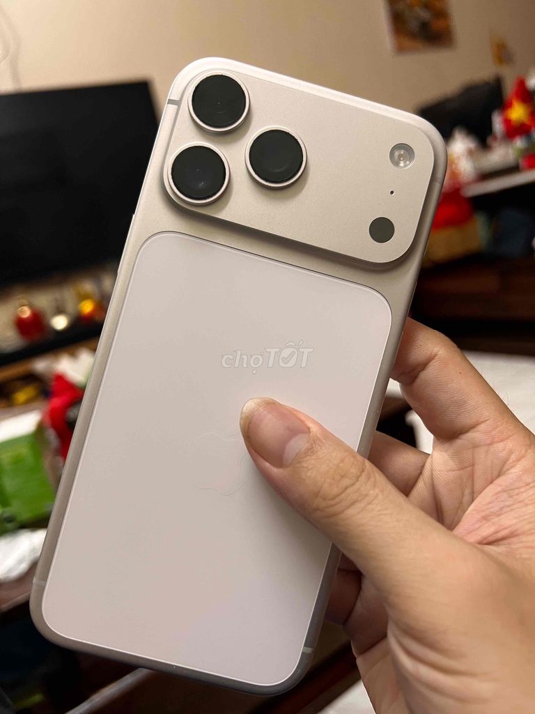 iPhone 17 Pro Max 512GB Bạc Đã qua sử dụng. Mua bán Điện thoại tại Quận Đống Đa Hà Nội được đăng bởi Phạm Xuân Quý hình 1