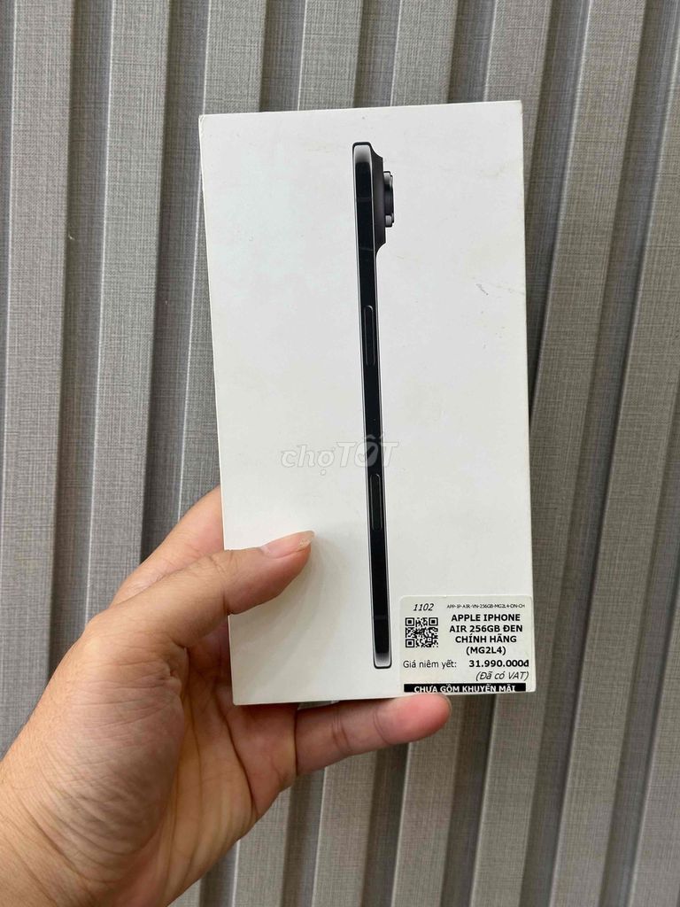 Iphone 17 Air 256GB Đen VN New Act chưa dùng Bh12T. Mua bán Điện thoại tại Quận Ninh Kiều Cần Thơ được đăng bởi Quý Mobile Cần thơ hình 1