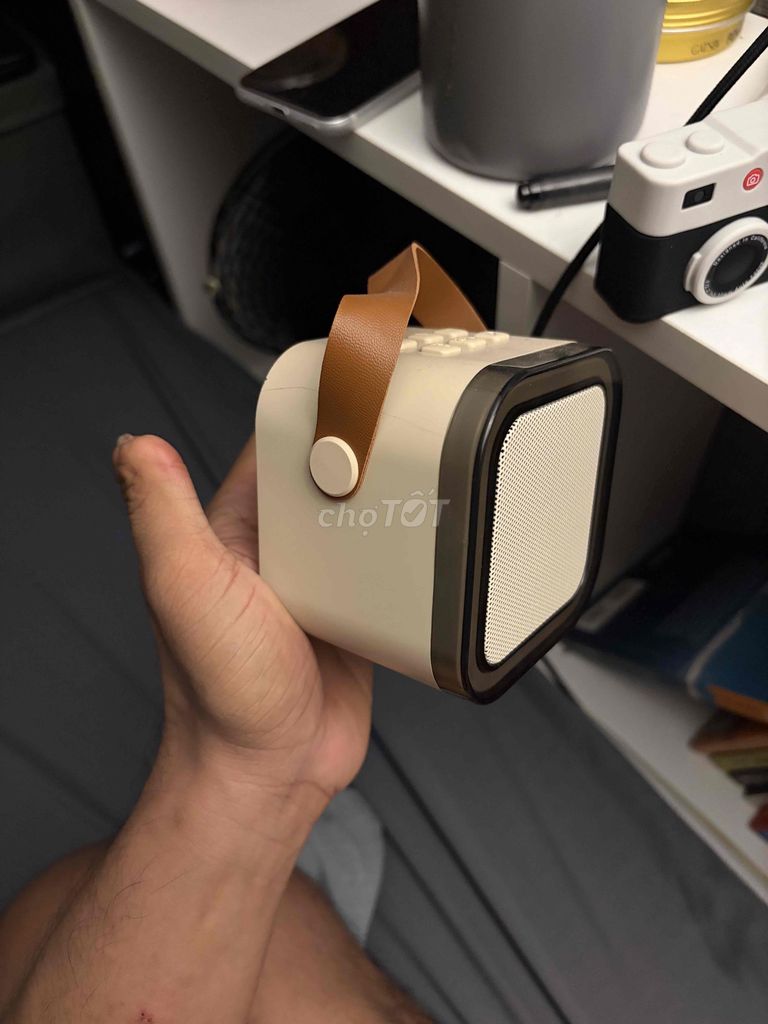 Loa Bluetooth Trắng kem. Mua bán Tivi, Âm thanh tại Quận 10 Tp Hồ Chí Minh được đăng bởi Hieu Trong hình 1