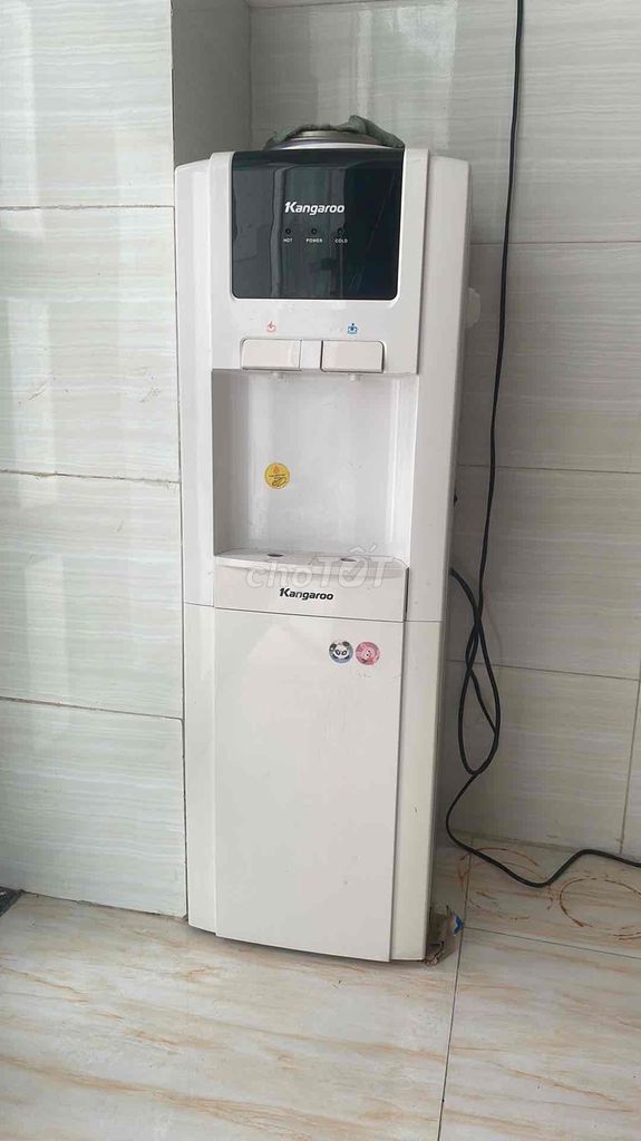 Cây nước nóng lạnh Kangaroo Trắng tiết kiệm điện. Mua bán Bếp, lò, đồ điện nhà bếp tại Quận Tân Phú Tp Hồ Chí Minh được đăng bởi Tên chưa cung cấp hình 1