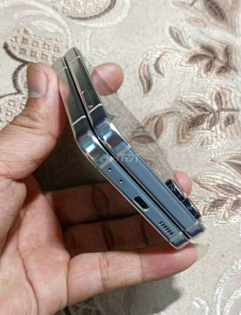 Samsung Z Flip 5 512GB đẹp 99%. Mua bán Điện thoại tại Thị xã Phú Mỹ Bà Rịa - Vũng Tàu được đăng bởi T N hình 1