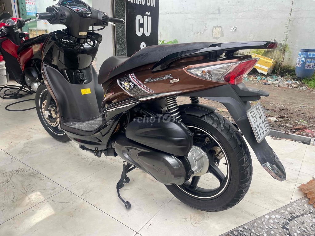 SYM Shark  Fi 2013 2 đĩa chính chủ biển thành phố. Mua bán Xe máy tại Huyện Bình Chánh Tp Hồ Chí Minh được đăng bởi Phong Vũ hình 1