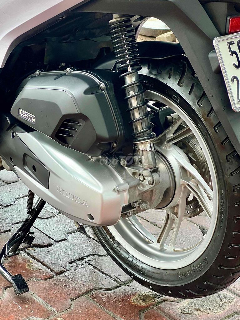 [GÓP DC GIỮ CAVET] SH 150 ABS 2017, odo 38k km.. Mua bán Xe máy tại Quận 12 Tp Hồ Chí Minh được đăng bởi Bùi văn hiếu hình 5