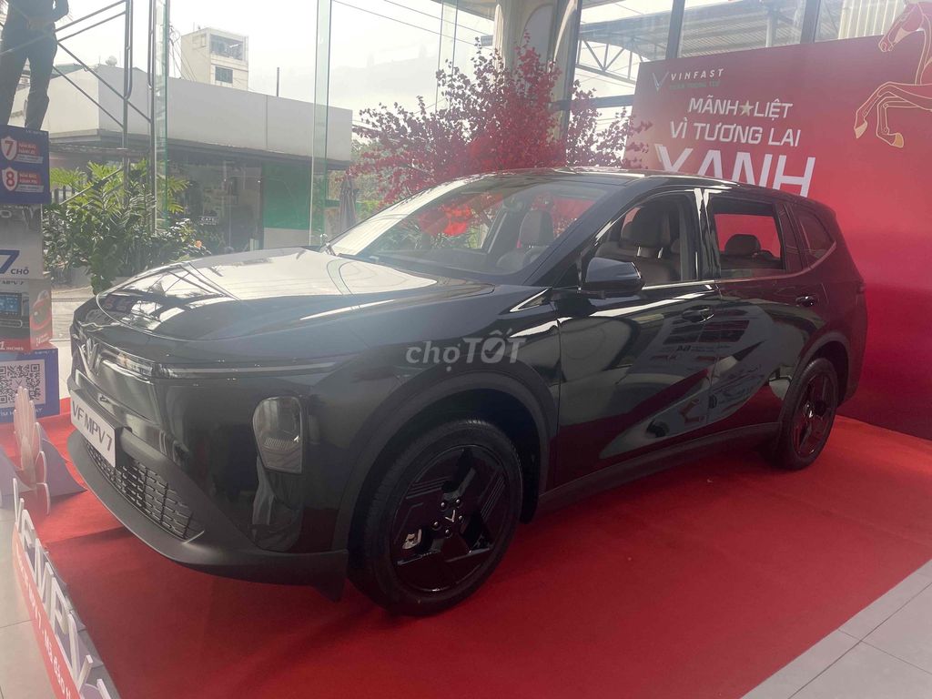 Vinfast Vf Mpv 7 2026 photo 2