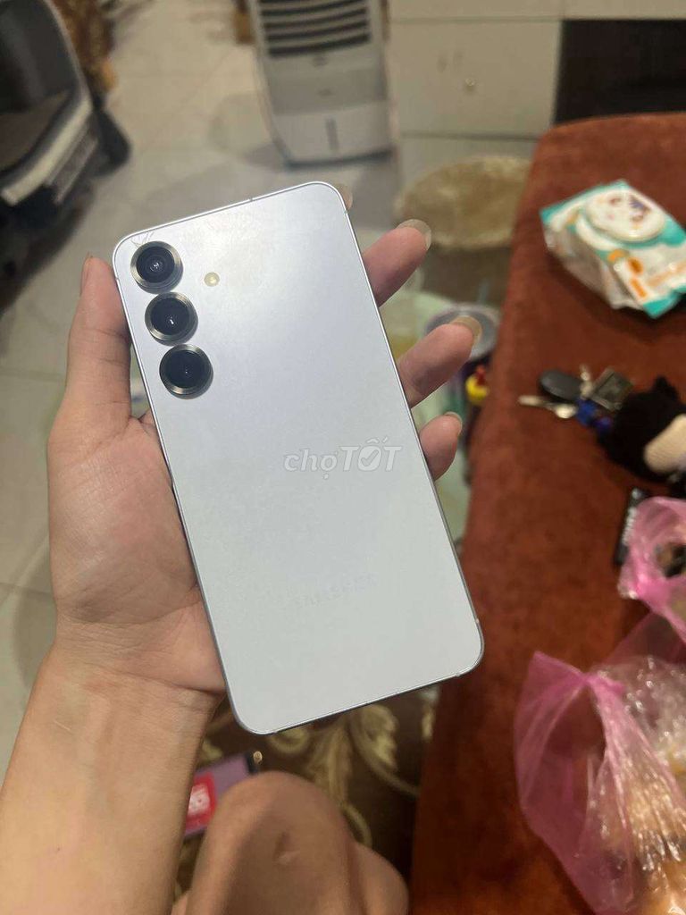 Samsung Galaxy S25 512GB Bạc Đã sử dụng. Mua bán Điện thoại tại Quận 8 Tp Hồ Chí Minh được đăng bởi Tiểu Tây hình 1