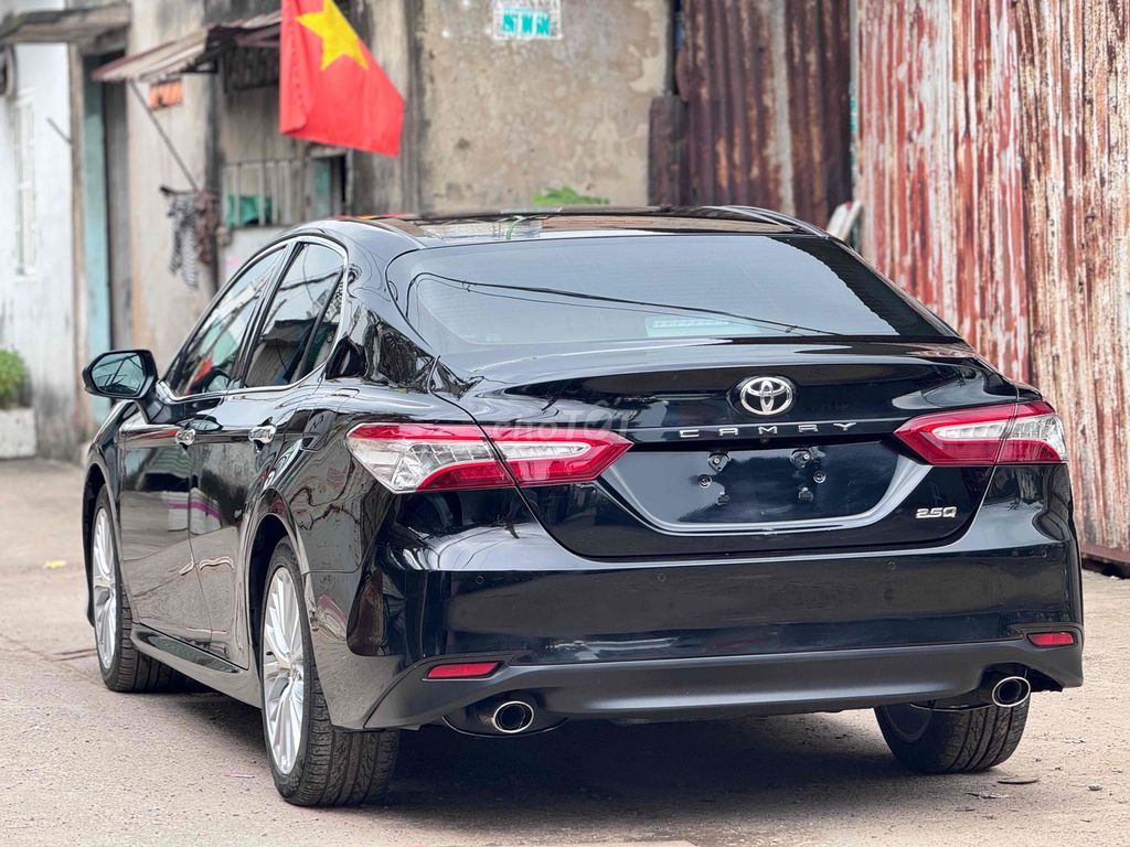 Bán Toyota Camry 2020 2.5Q hỗ trợ bank. Mua bán Ô tô tại Quận 3 Tp Hồ Chí Minh được đăng bởi Hoàng Gia Auto hình 3