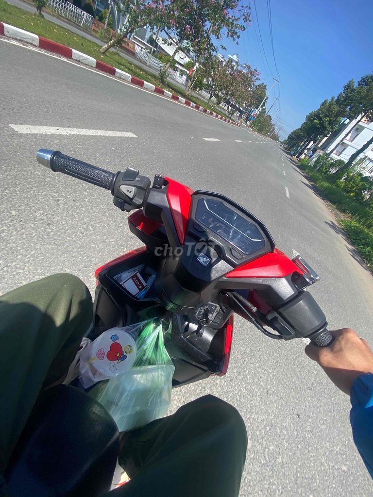 Honda Vario 125 2021 Đỏ 20000 km. Mua bán Xe máy tại Thành phố Bạc Liêu Bạc Liêu được đăng bởi Nguyễn Hùynh Thiện Tâm hình 6
