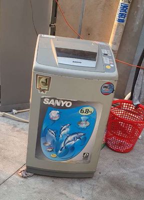 Máy giặt sanyo 7kg sài rất tốt bao lắp đặt TPHCM
