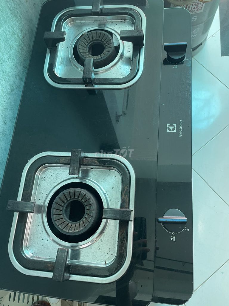 Thanh lý bếp gas Electrolux ETG726GKR (kèm bình). Mua bán Bếp, lò, đồ điện nhà bếp tại Quận 3 Tp Hồ Chí Minh được đăng bởi Thu Hằng hình 1