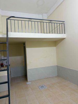 Room 21 m² · Đường Nguyễn Bá Tuyển