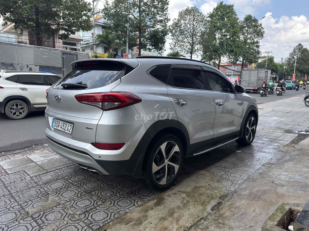 Hyundai Tucson 2018 1.6 AT Turbo - 82000 km. Mua bán Ô tô tại Thành phố Biên Hòa Đồng Nai được đăng bởi Xe Lướt Uy Minh hình 5