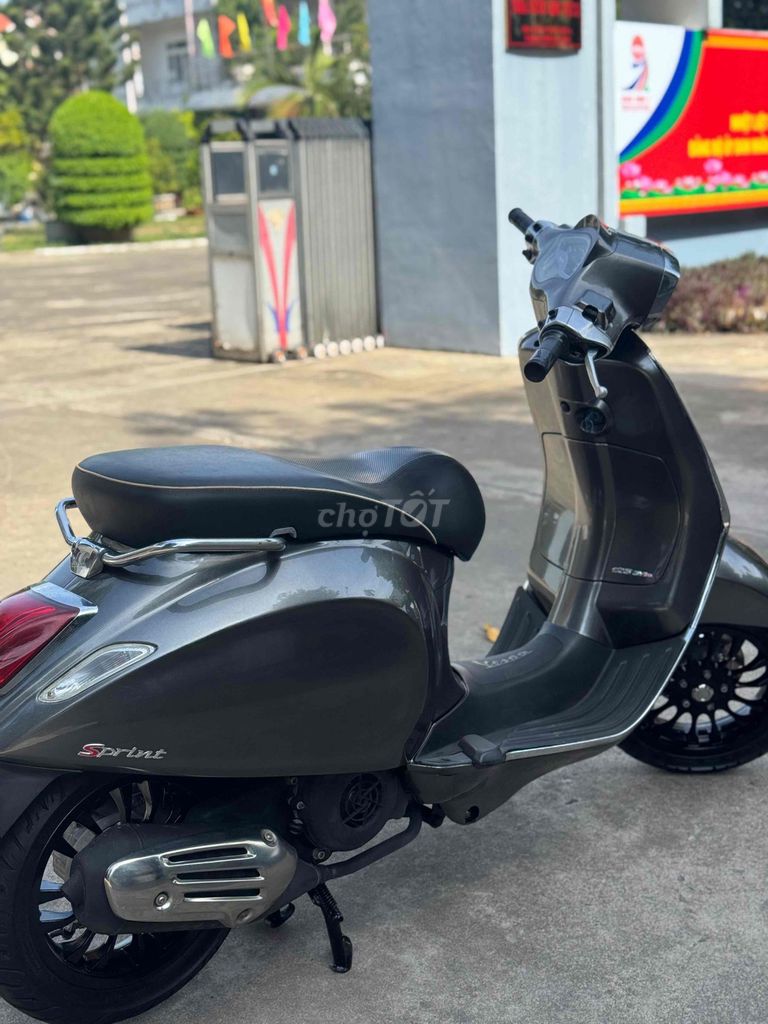 Vespa đk 19 đèn lét phanh ABS náy zin chất 9 chủ. Mua bán Xe máy tại Quận Thanh Khê Đà Nẵng được đăng bởi A Dũng hình 5