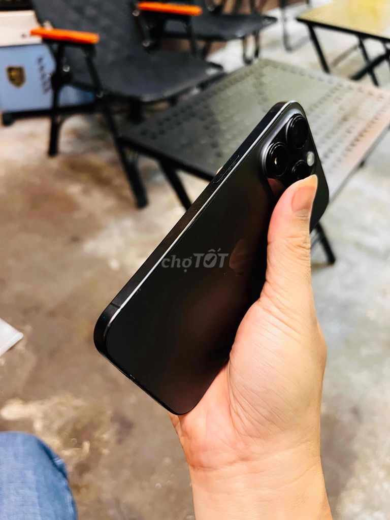 iPhone 15 Pro 256GB Đen 84% quốc tế khay sim vl. Mua bán Điện thoại tại Quận Đống Đa Hà Nội được đăng bởi Phạm Xuân Quý hình 1