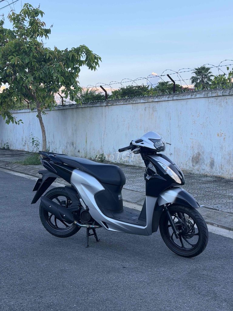 Honda Vision 2022 Черный, Серебристый