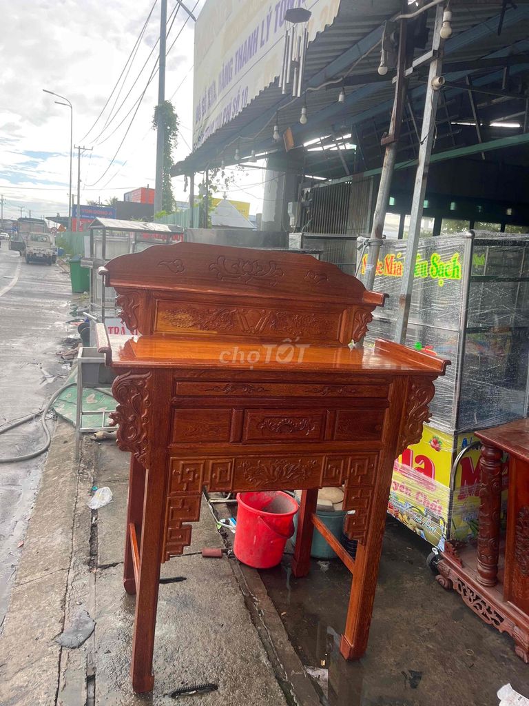 Bàn thờ Gỗ cẩm xe Nâu 1.27m x 0.6m x 1.7m. Mua bán Nội thất, đồ gia dụng khác tại Quận Cái Răng Cần Thơ được đăng bởi Đồ củ minh trí hình 1