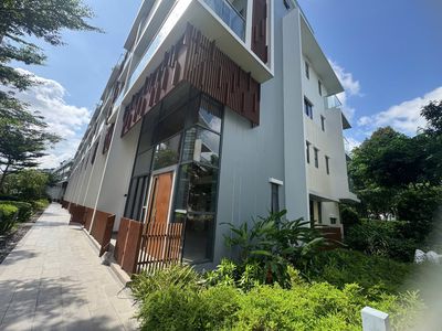 The Glen V3.01 căn góc 3 mặt tiền tốt trong khu vực tại Celadon City