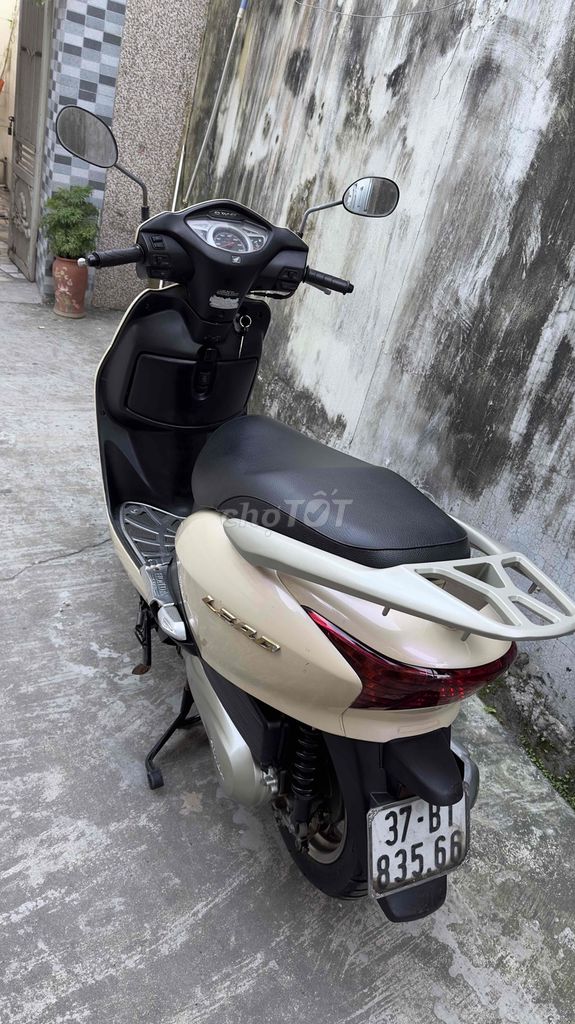 Honda Lead Fi màu Kem. Mua bán Xe máy tại Thành phố Vinh Nghệ An được đăng bởi cửa hàng xe máy hồng sáng hình 4