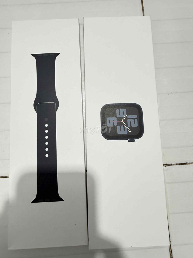 Apple Watch SE 2 Đen. Mua bán Thiết bị đeo thông minh tại Huyện Đất Đỏ Bà Rịa - Vũng Tàu được đăng bởi Lê Huy hình 1