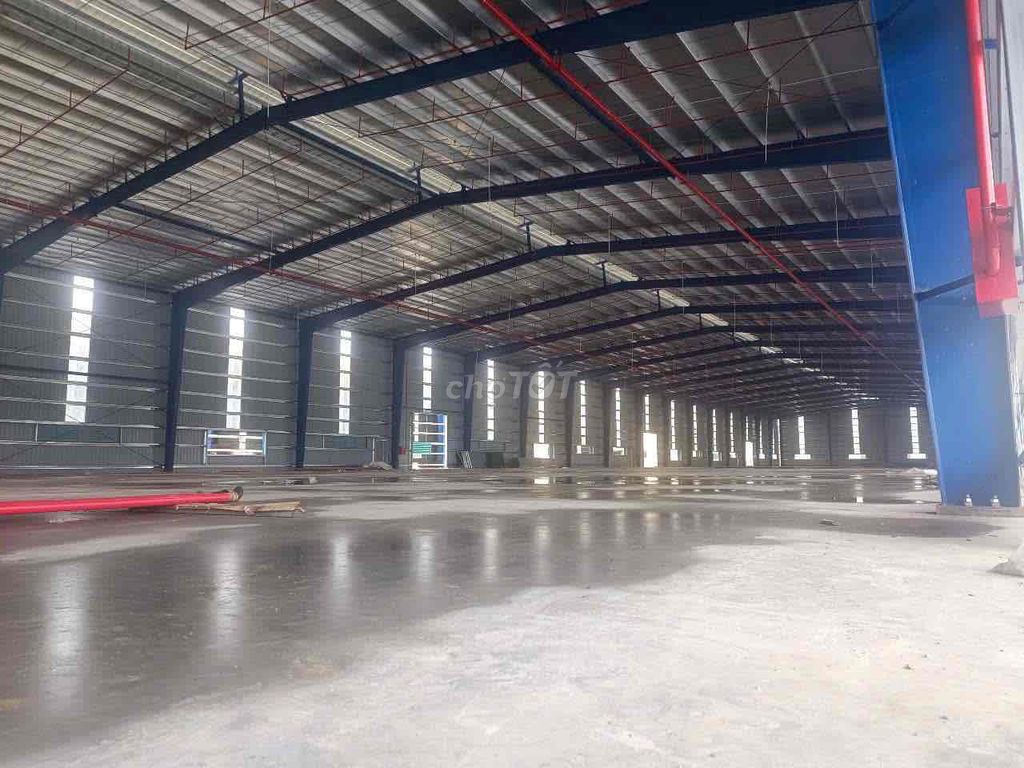 Kho cho thuê trên Quốc Lộ 1A, Bình Tân 2.200m² -2.300m2